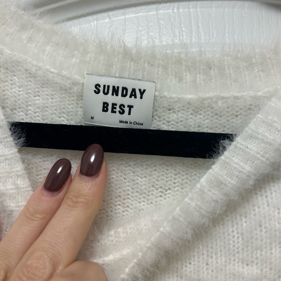 Sunday Best Eyelash sweater - Picture 2 of 3